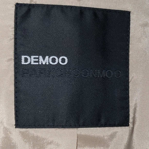 DEMOO PARKCHOONMOO coat. - Picture 15 of 16